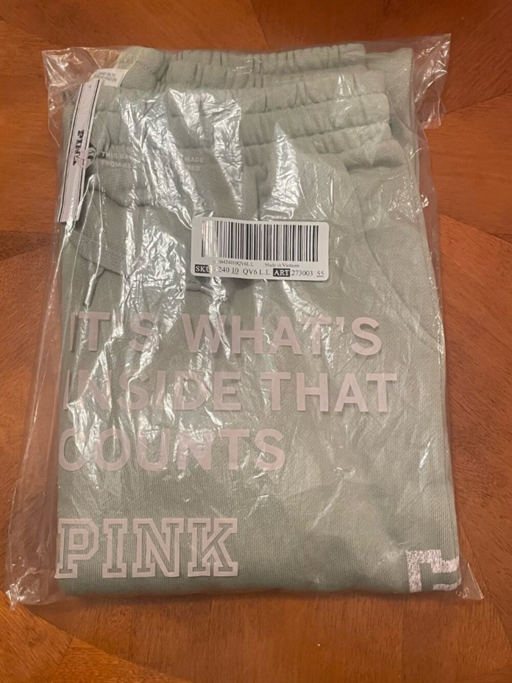 PINK Victoria's Secret Ivy Fleece Slate Green Wide Leg Sweatpants - NWT - Picture 2 of 5